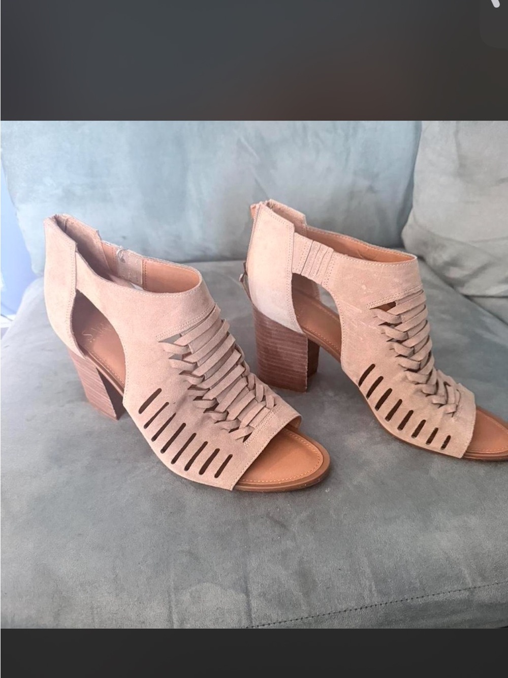 SARTO By Franco Sarto Taupe Woven Suede Open-Toe Block Heels